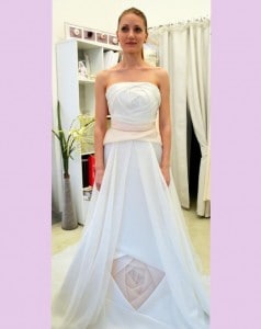 abito da sposa in organza