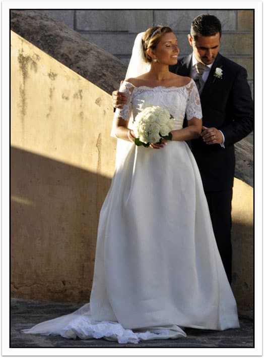 abito da sposa in pizzo e organza