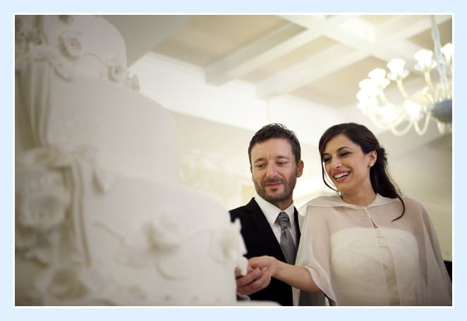 sposa in mantella di organza