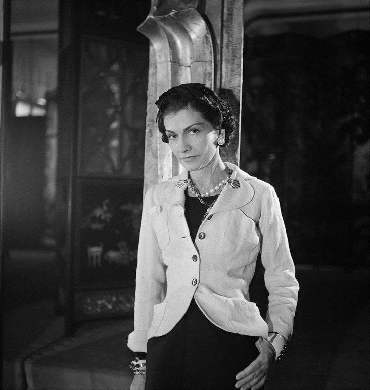 Coco Chanel nella giacca di lino 1937