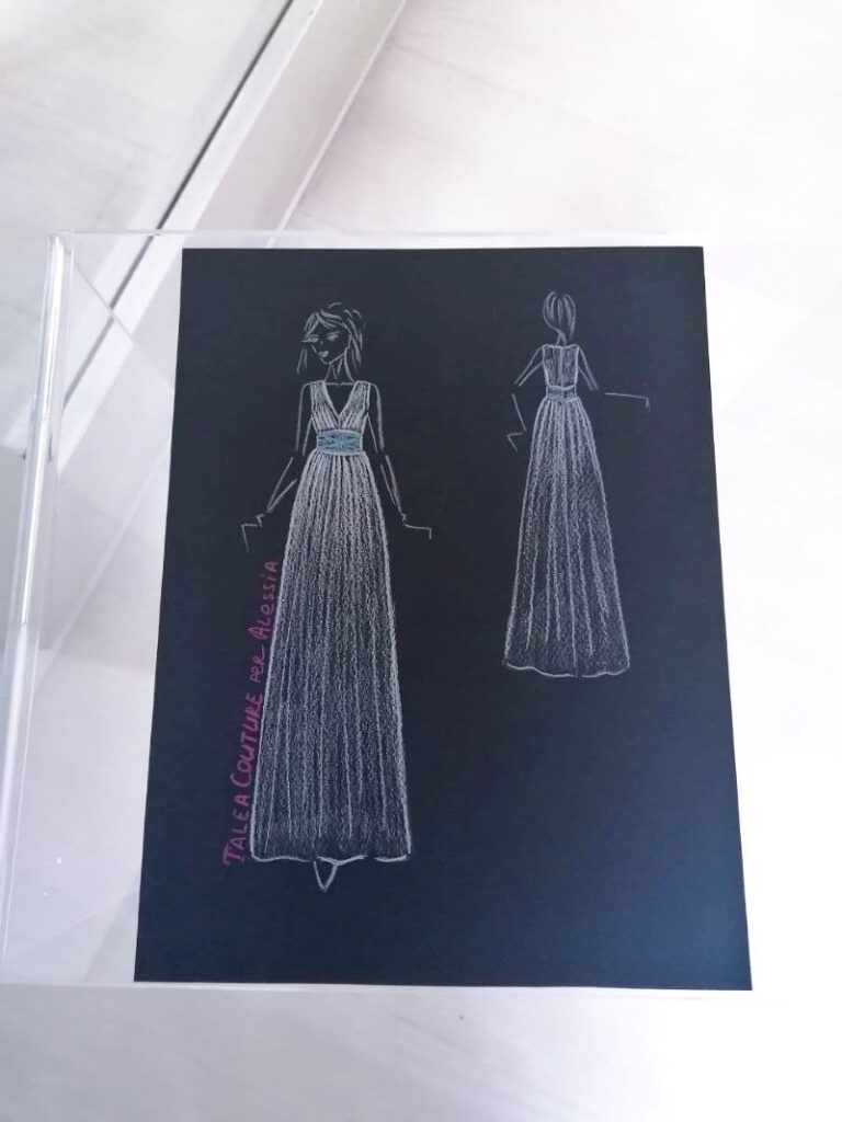 Disegno dell'abito da sposa in lino realizzato su misura per Alessia