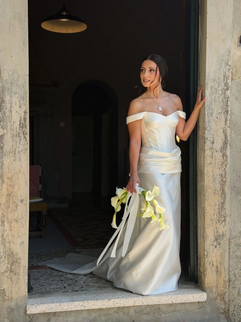 abito da sposa bianco in shantung di seta